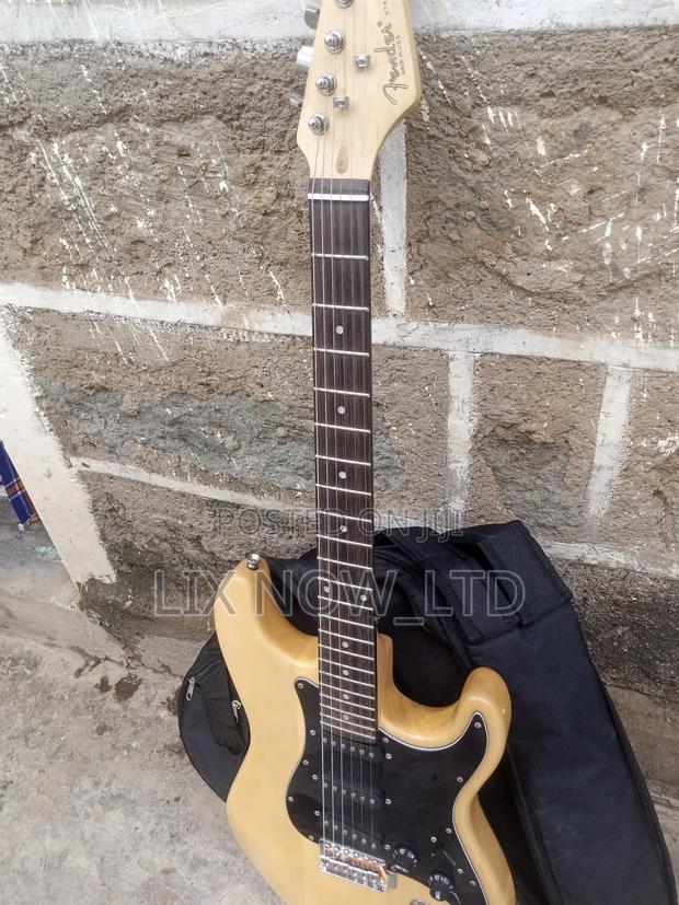 Solo Guitar and the Bag - main view