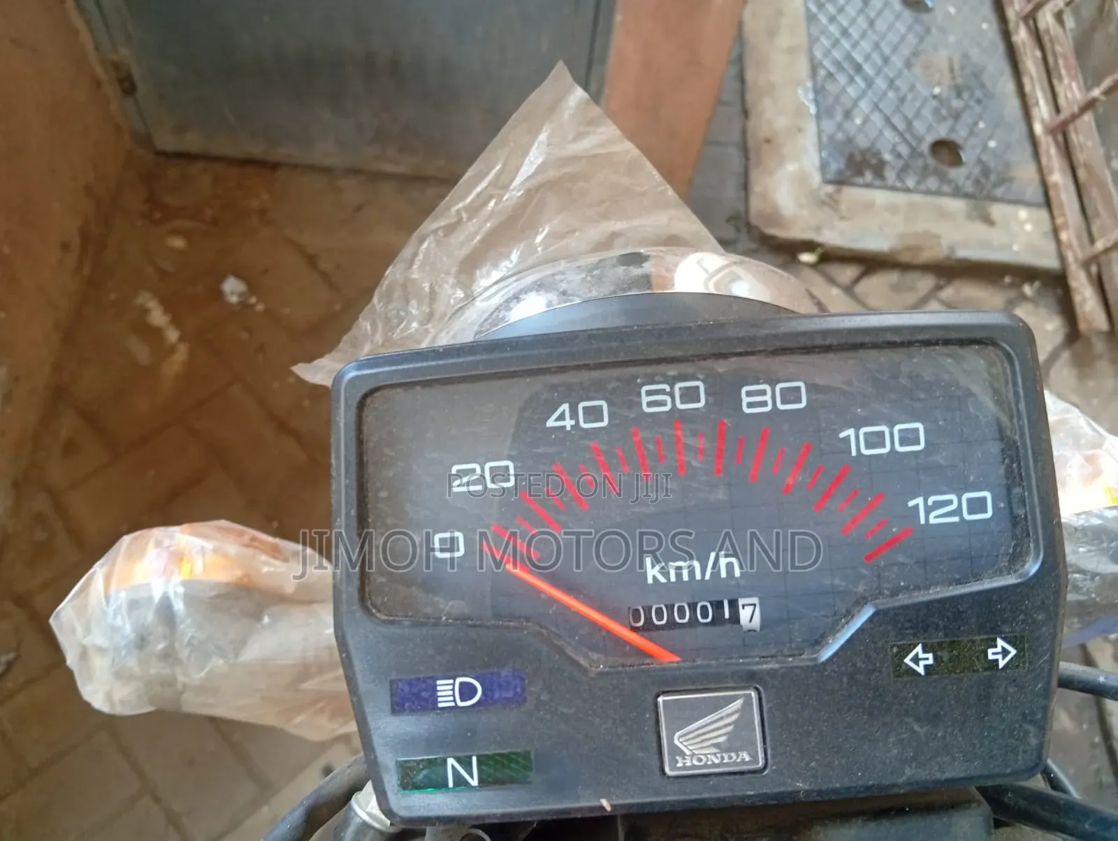 Honda CB 2011 Red