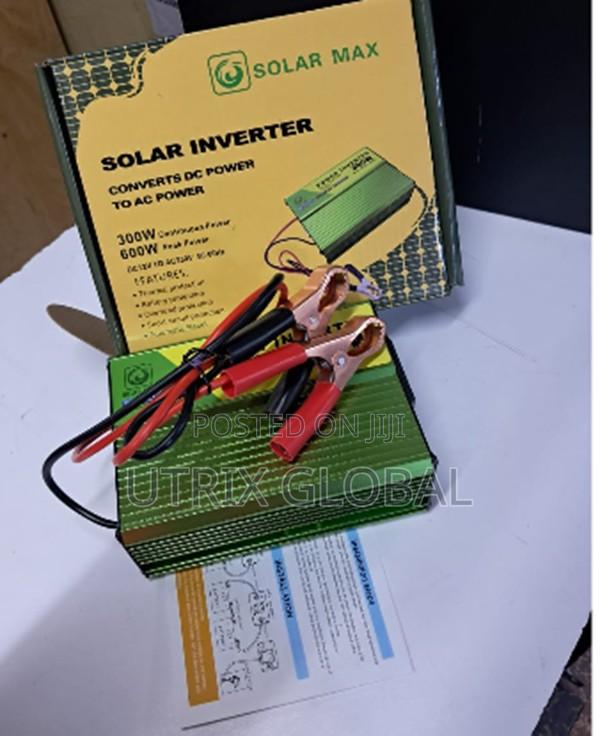 Compact 300w Solar Inverter For Small Appliances And Charging