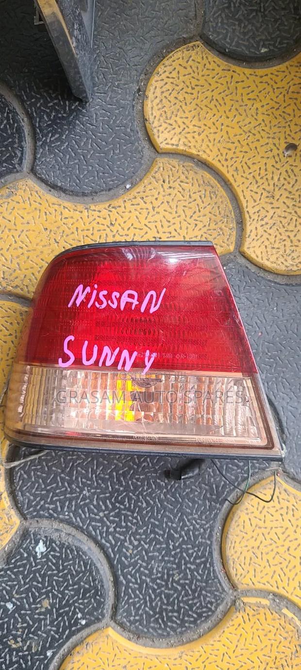 Nissan Sunny B15 Backlight