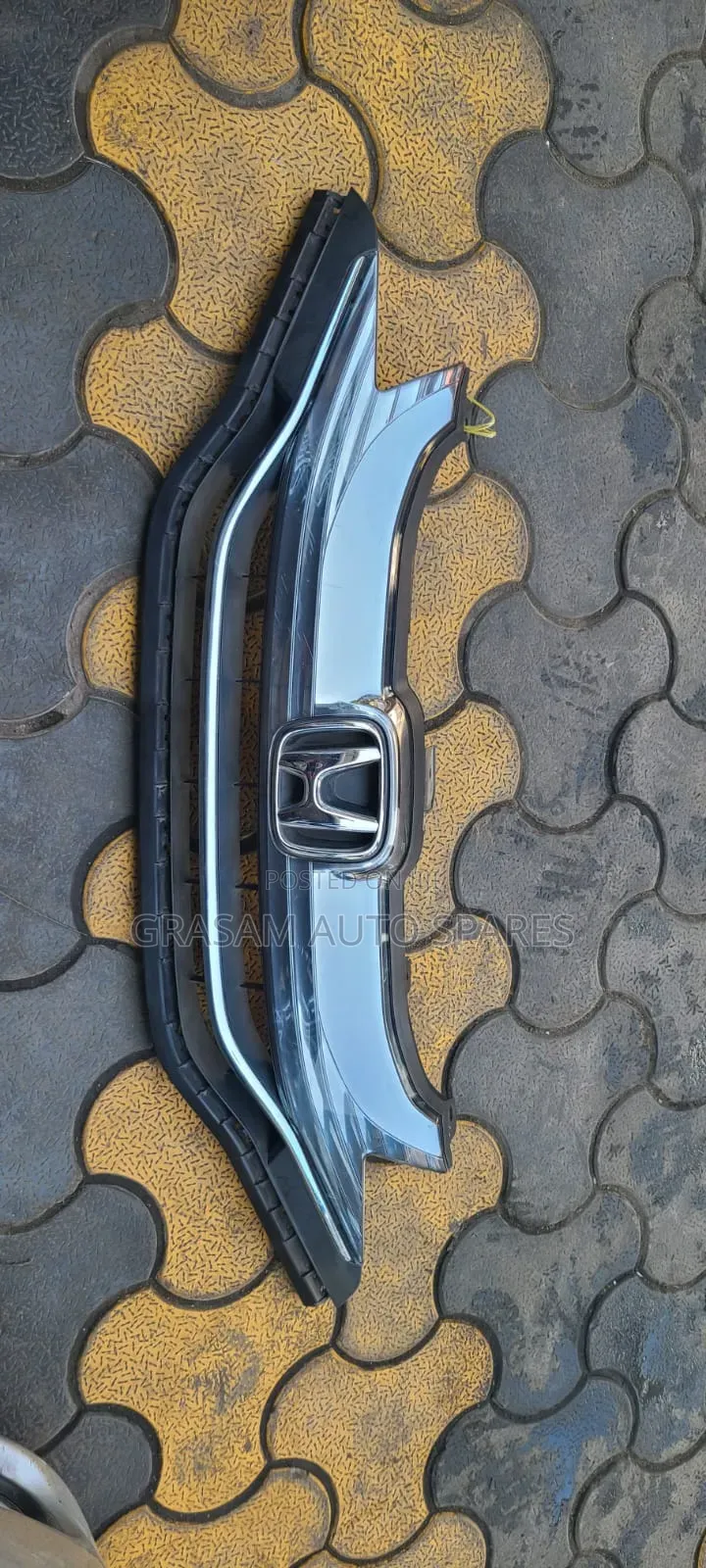 Honda Fit 2015 Grill