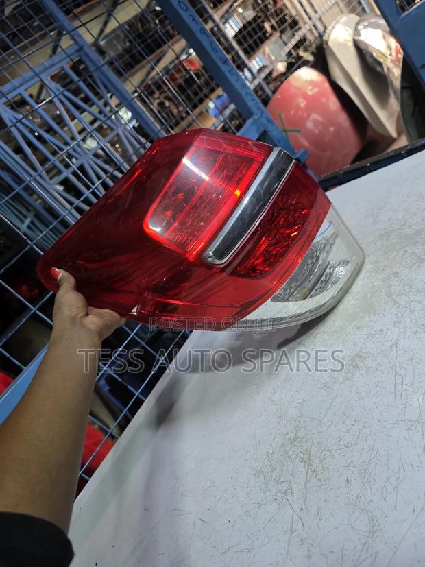 Toyota Vanguard Backlight - main view