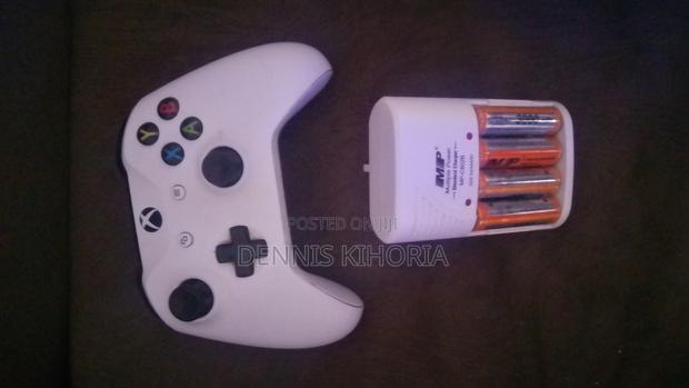 Xbox One Console - thumbnail 3