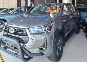 Toyota Hilux Revo Double Cab Deisel 2.4 RWD 2021 Brown