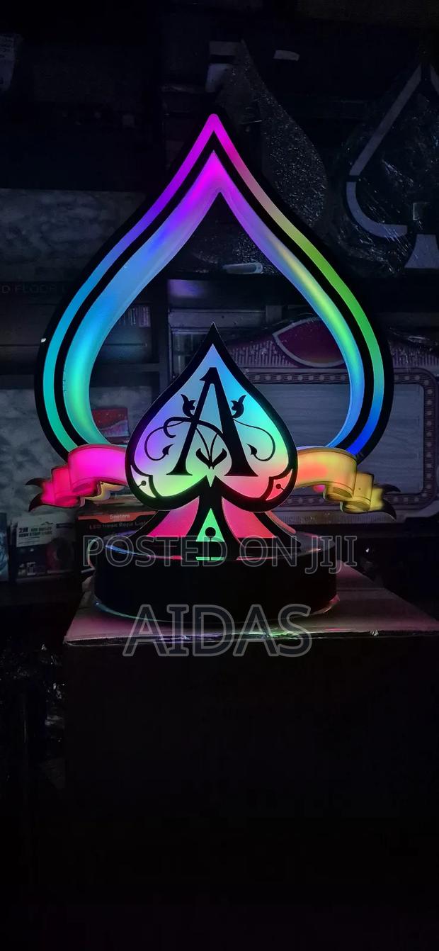 Ace of Spade Bottle Presenter - main view