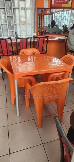 Easy Chair, Plastic Chairs With Orange Plastic Table for Hotel