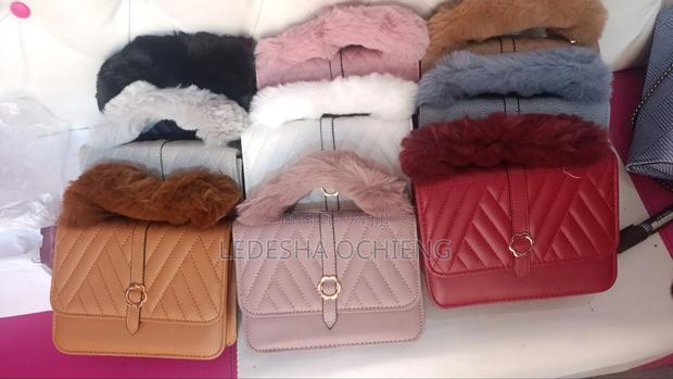 Ladesha Store - thumbnail 3