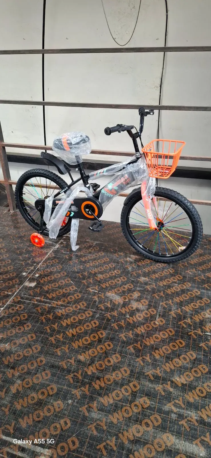 Size 20 Bicycle 
Suitable for Kids 7 to 10yrs