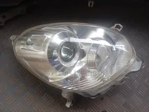 Passo 2012 Headlight With Focus