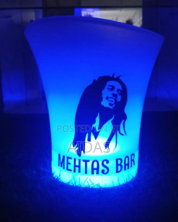 4.5l Led Glowing Ice Bucket - Color Changing RGB Wine Beer Chiller - thumbnail 3