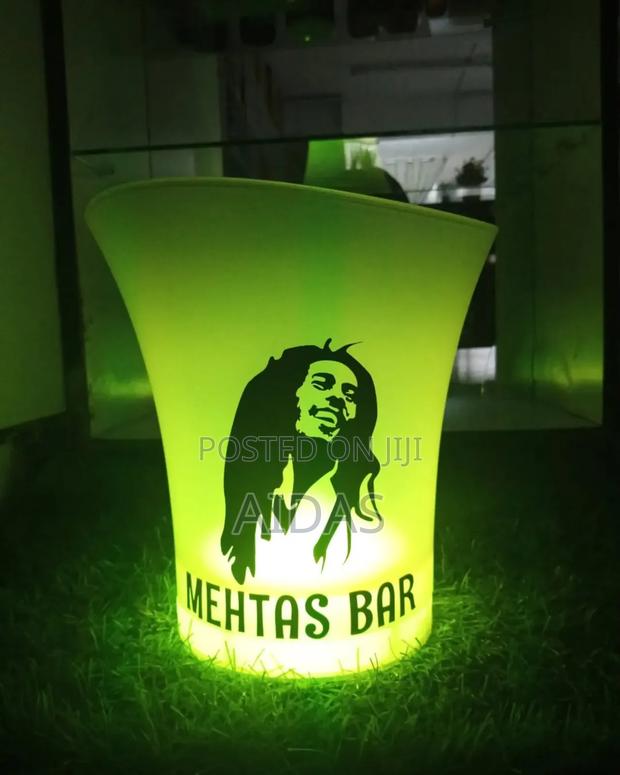 4.5l Led Glowing Ice Bucket - Color Changing RGB Wine Beer Chiller - thumbnail 4