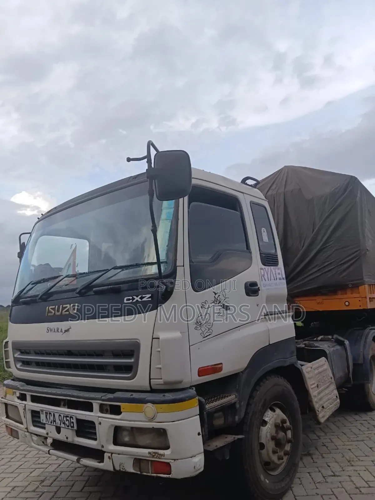 Trailers for Goods Delivery and Logistics Are Accessible