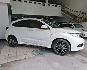 Honda Vezel 2020 White
