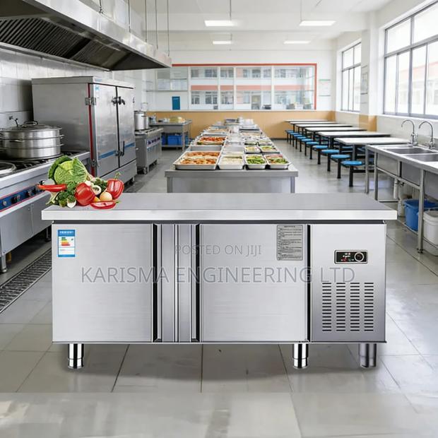 Commercial Undercounter Refrigerator Worktop - main view