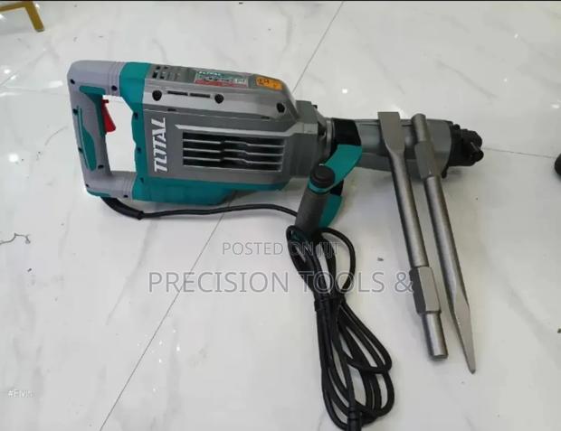 Total Demolition Breaker – 1700w, 60j, 14 Kg
