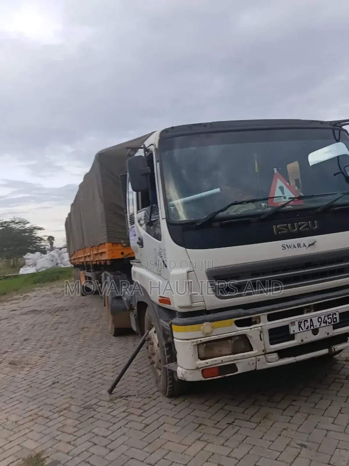Trailers for Goods Delivery and Across Border Errands Are Ready