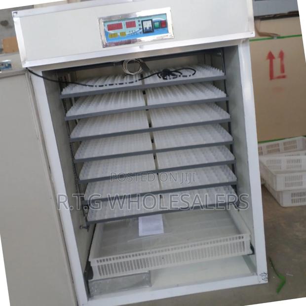 High-Capacity 528-Egg Fully Automatic Incubator - main view