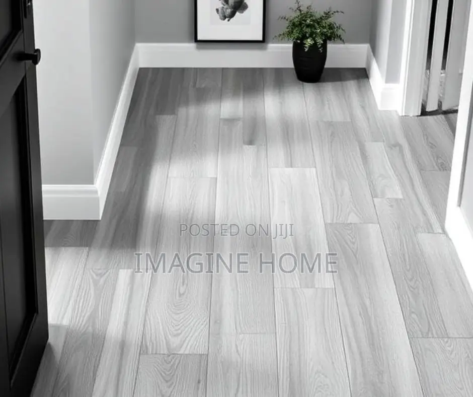 Vinly Flooring Carpet/Mkeka Wa Mbao