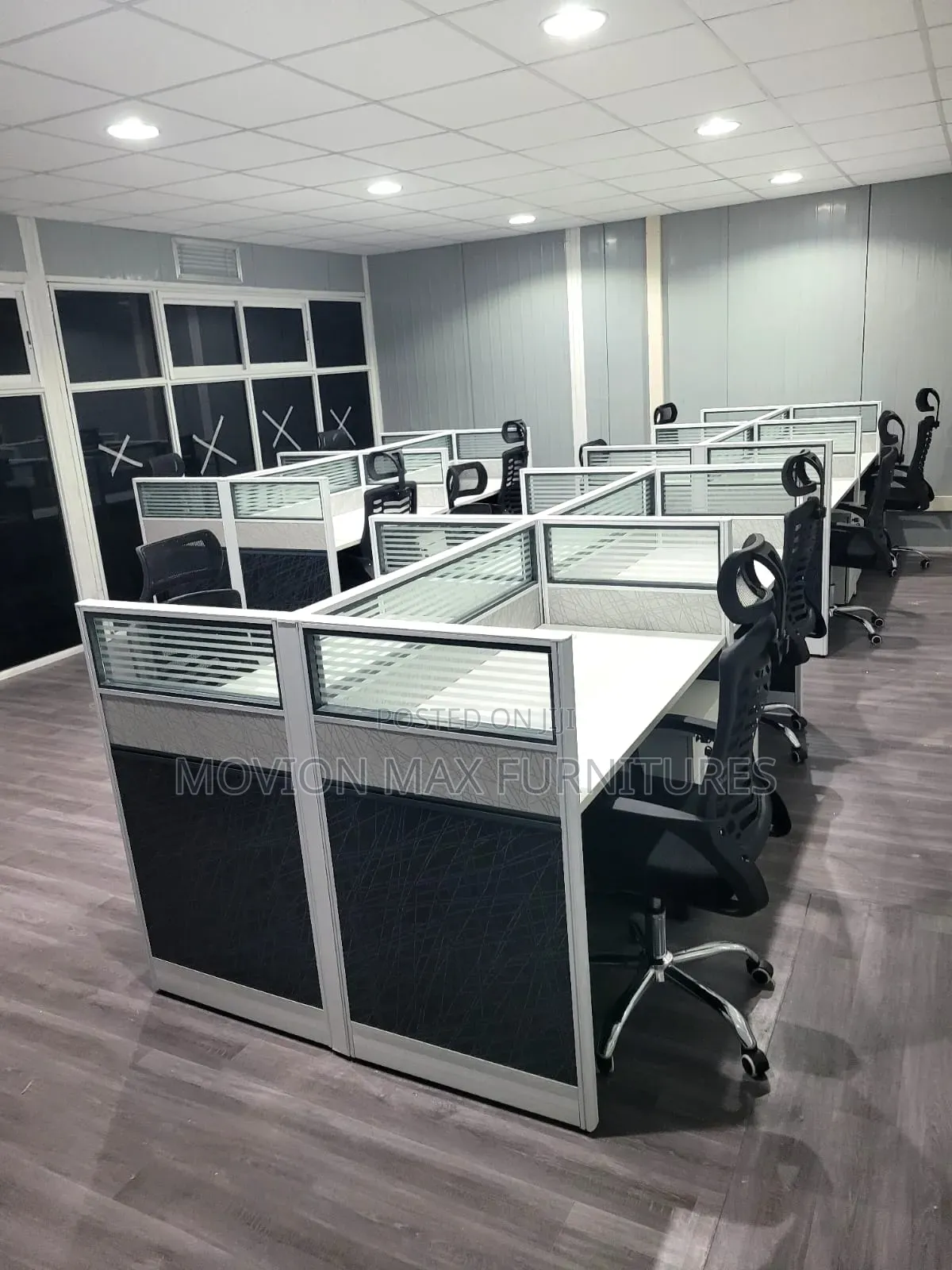 White Desk Working Station