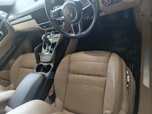 Porsche Cayenne 2019 Blue