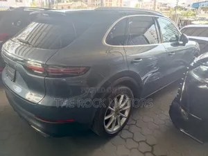 Porsche Cayenne 2019 Blue