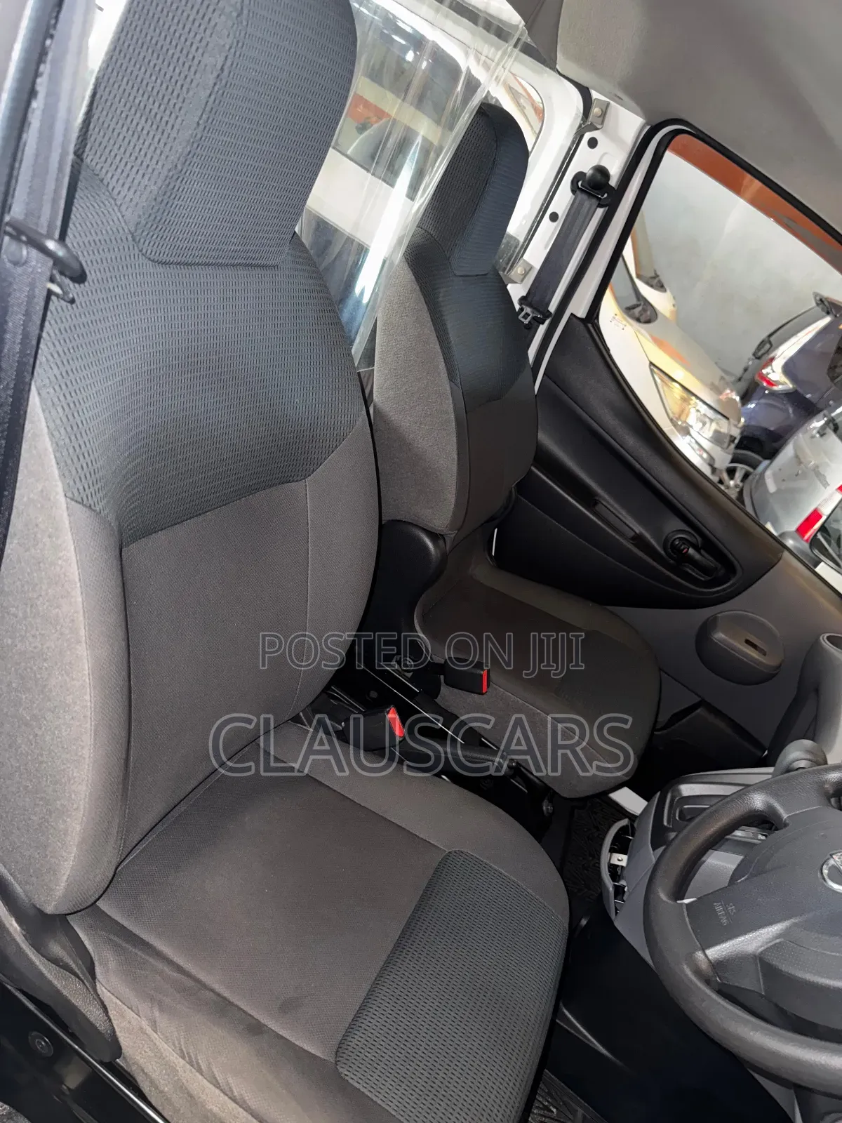 Nissan NV200 2018 White