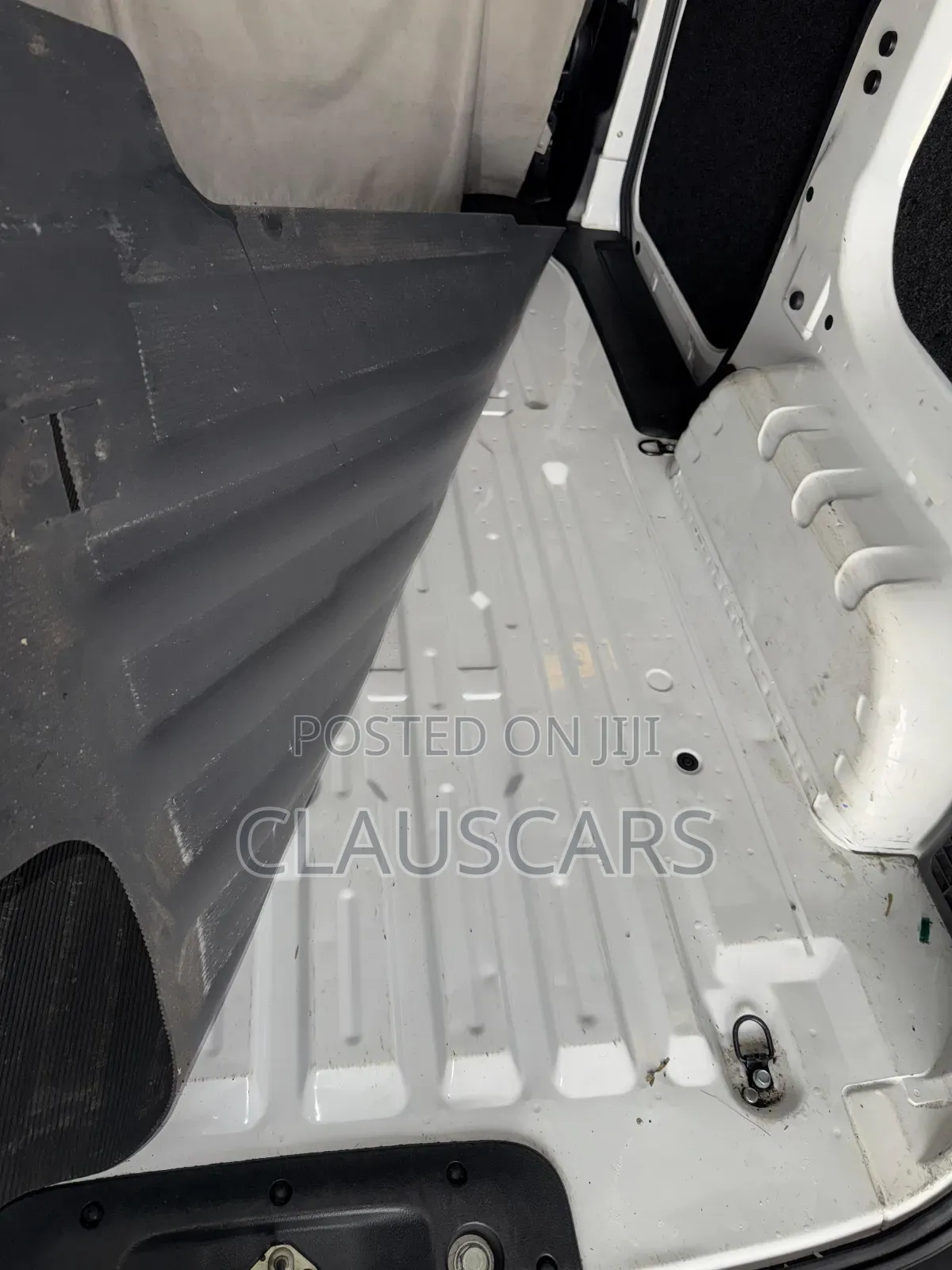 Nissan NV200 2018 White
