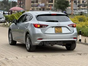 Mazda Axela 2017 Silver