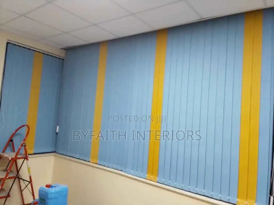 Striking Neat Office Blinds
