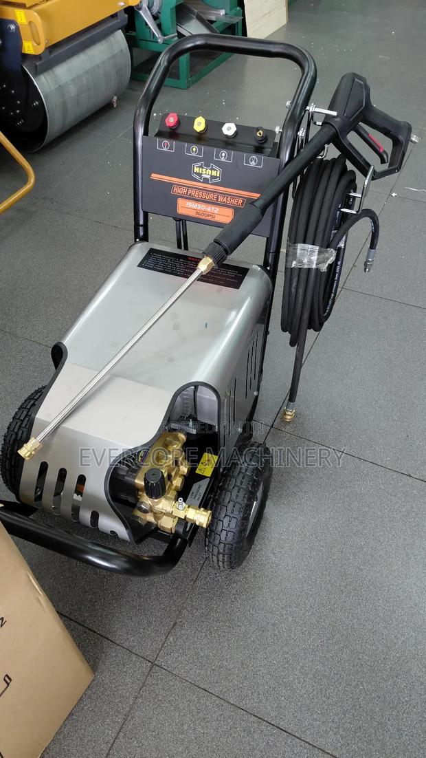 Hisaki Japan 3600psi Three Phase Carwash Machine. - thumbnail 2
