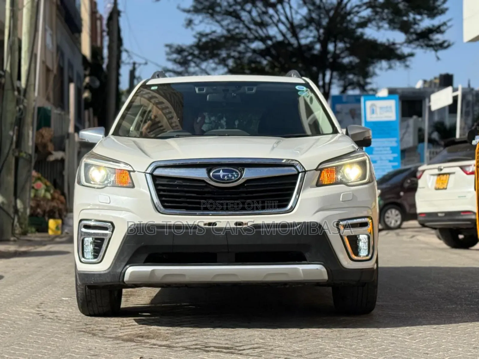Subaru Forester 2018 White