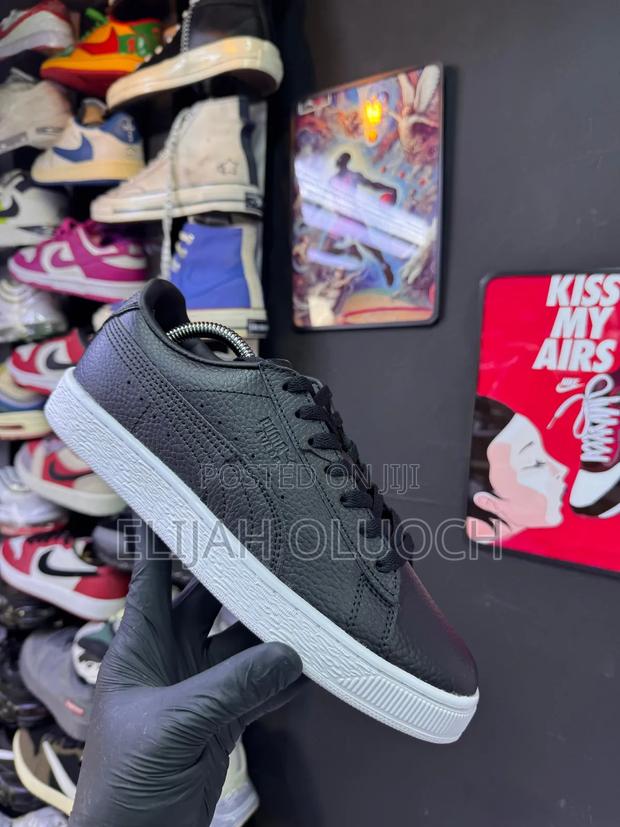 Black Puma Suede ClassicSizes: _40 41 42 43 44 45 - main view