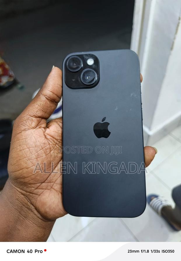 Apple iPhone 15 256 GB Black - thumbnail 3