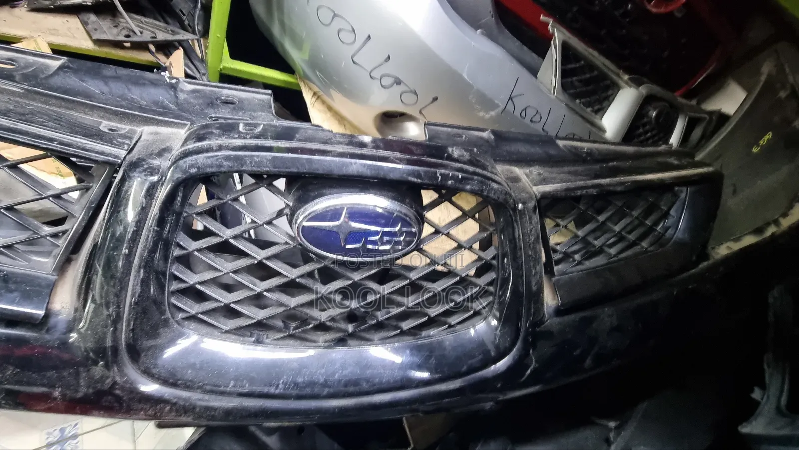 Gg2 Impreza N12 Centre Grille