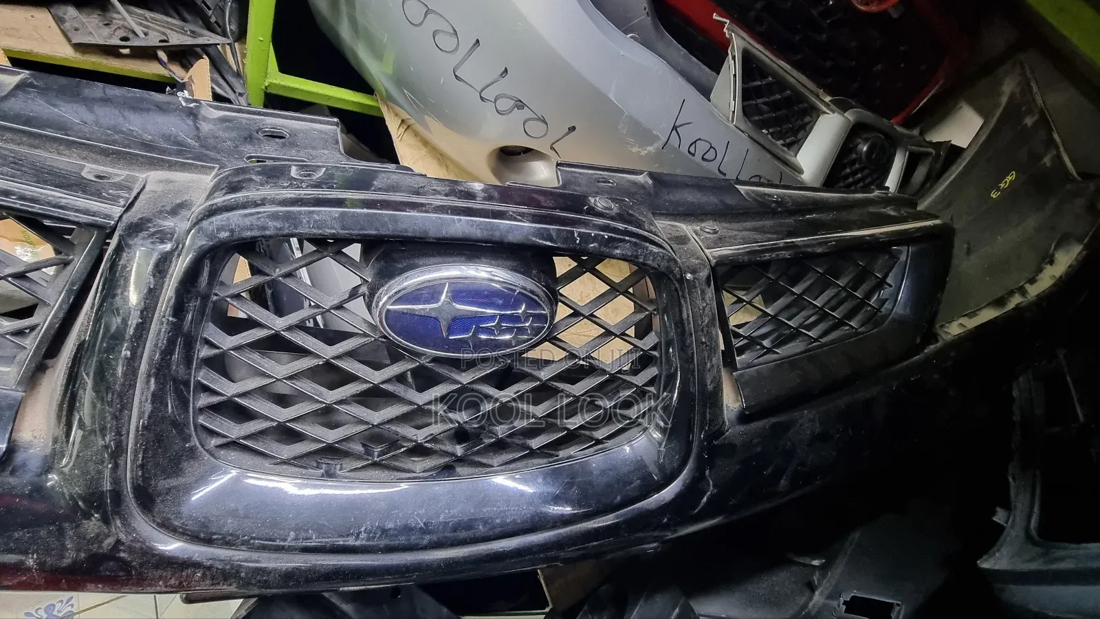 Gg2 Impreza N12 Centre Grille