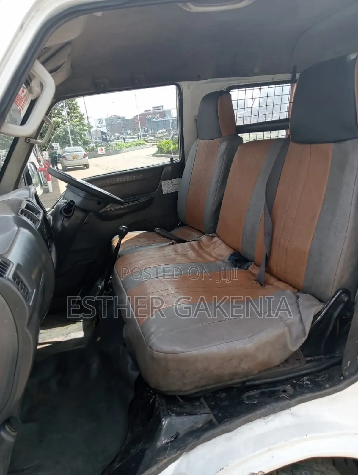 Mitsubishi Delica 2006 White