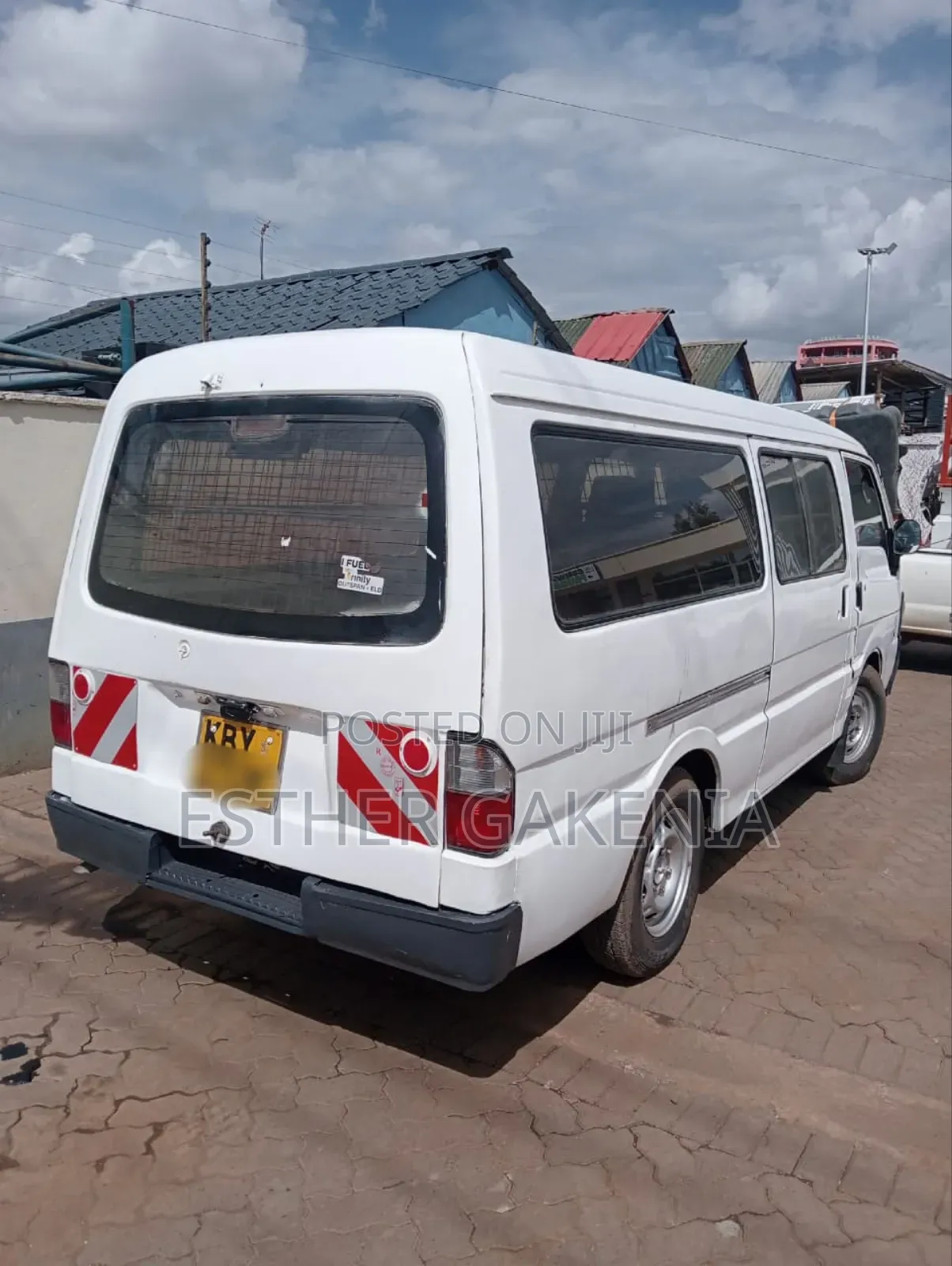 Mitsubishi Delica 2006 White