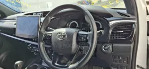 Toyota Hilux 2020 Black
