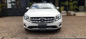Mercedes-Benz GLA-Class 2017 White