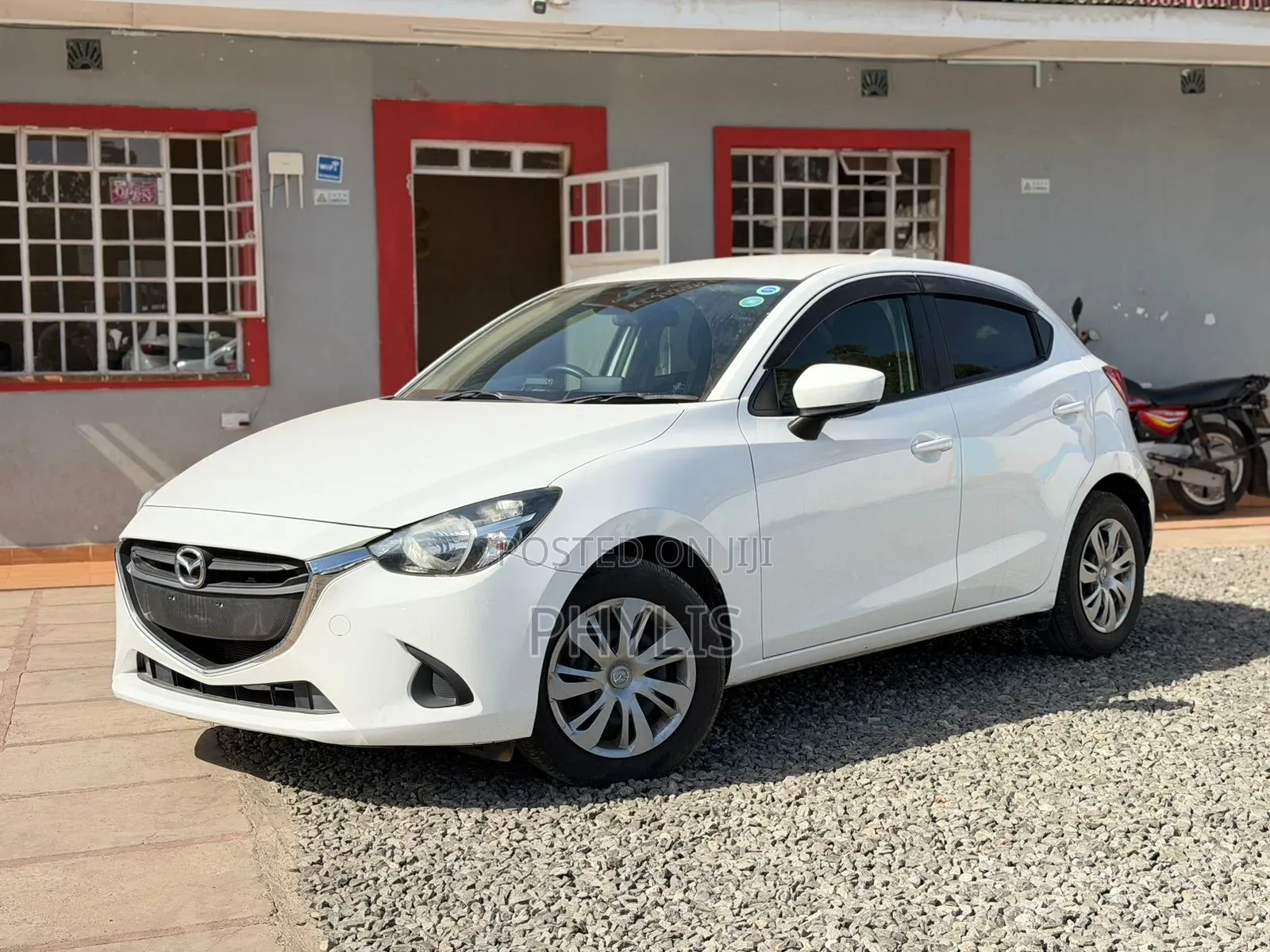 Mazda Demio 2018 White