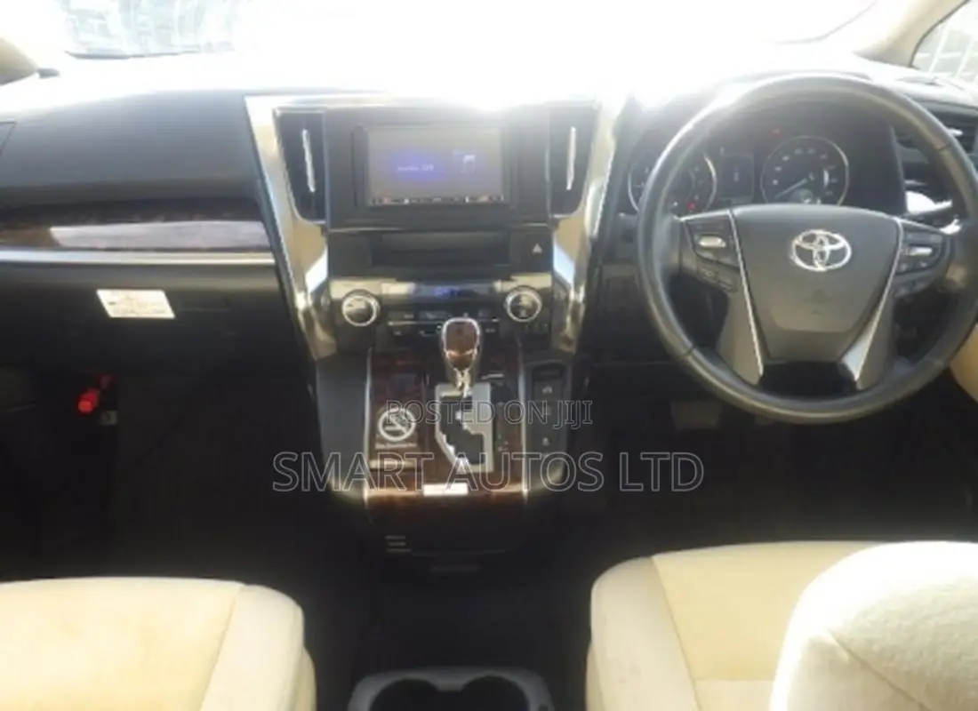 Toyota Vellfire 2018