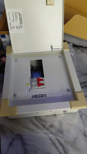 Consumer Unit 6way Europlus