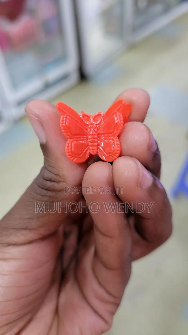 Butterfly Clips - main view