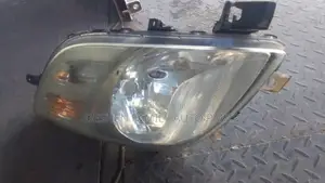 Toyota Vitz  Headlight ***