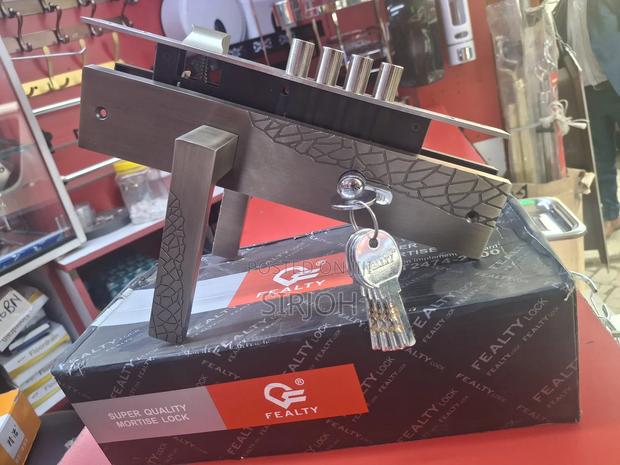 Fealty 4 Pin Door Lock - main view