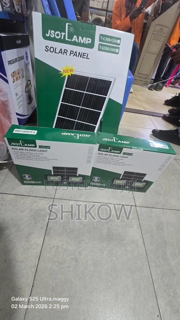 Solar Flood Light 300+300w – Ultra Bright Lighting - main view