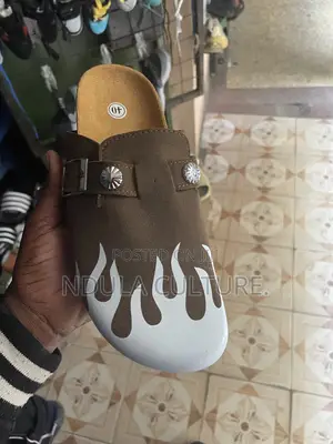 Clogs Trending Flame