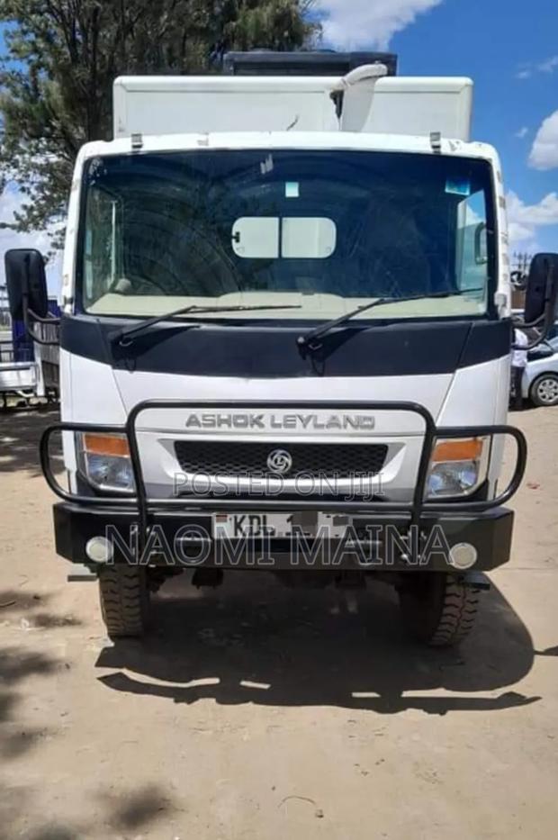 Ashok Leyland Partner 4x4 Fibre Cooler Body