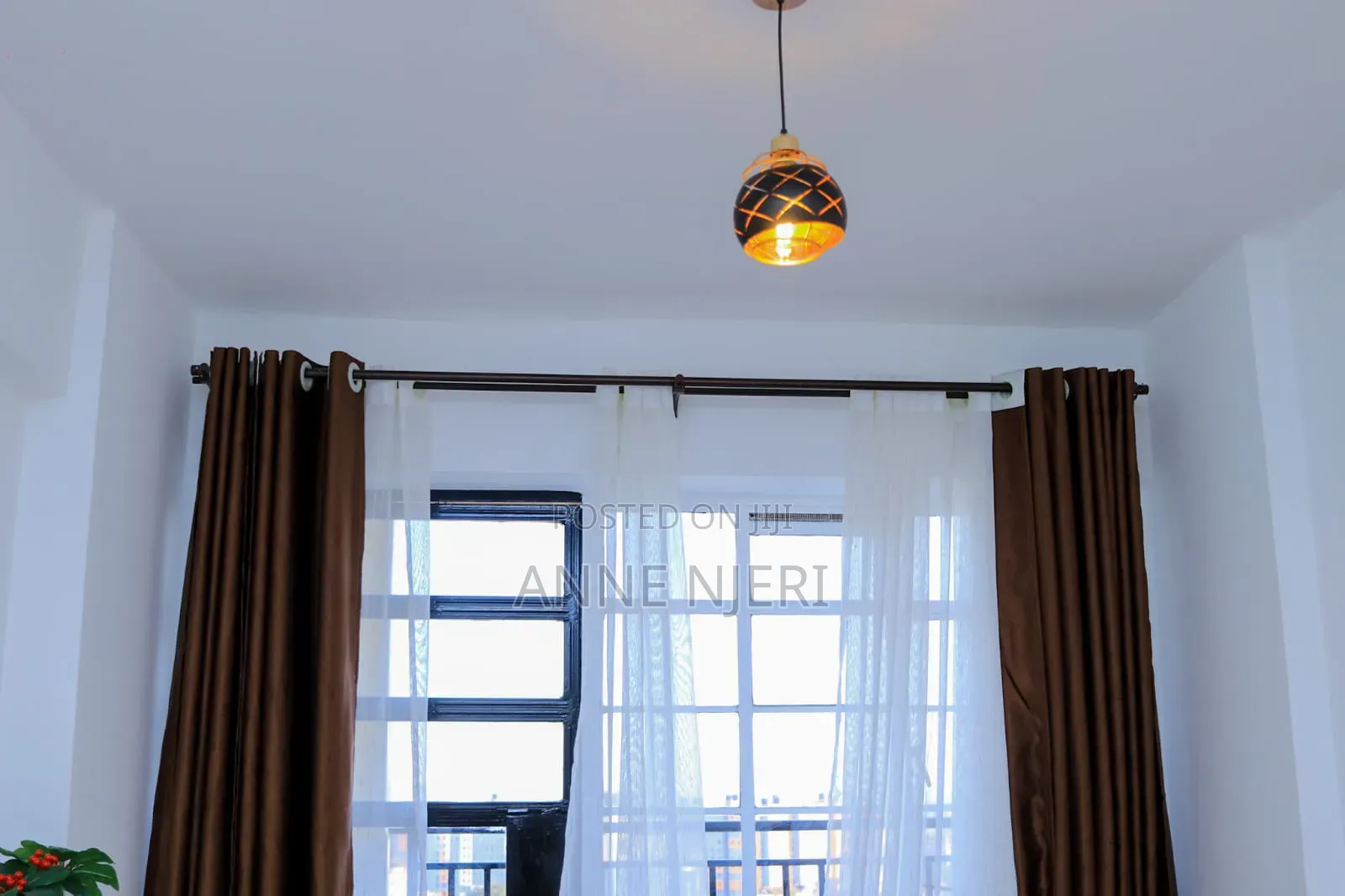 Studio Available in Parklands at 4500 Per Day