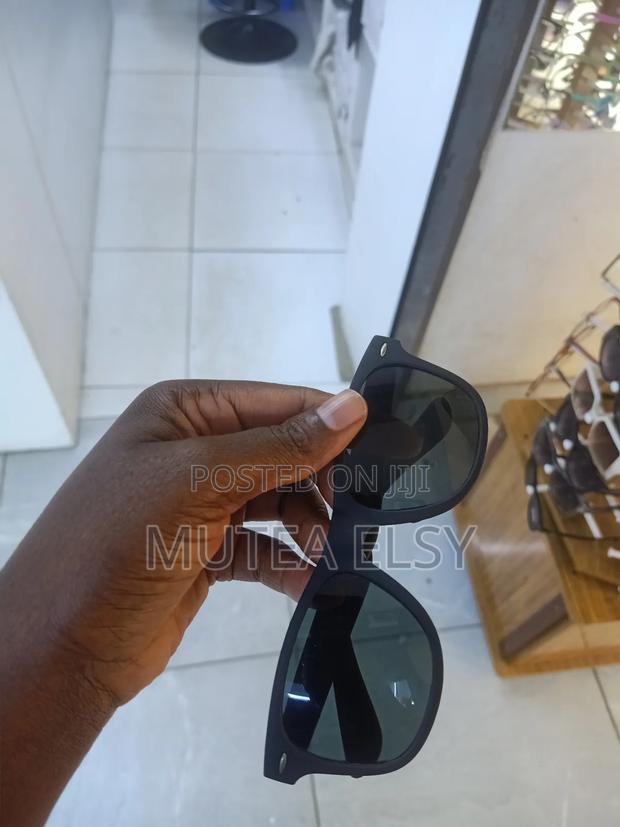 Black Coffee Brawn Simple Classic Specks/Shades - thumbnail 3